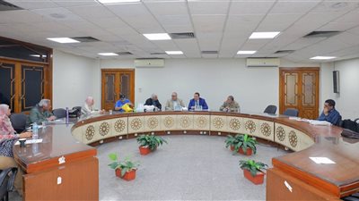 نقيب المهندسين يواصل اللقاء الأسبوعي المخصص لبحث شكاوى المهندسين