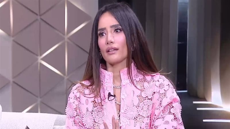 الفنانة زينة