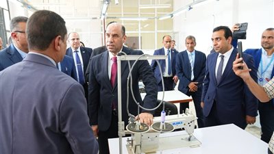 وزير العمل من داخل مركز تدريب مهني قفط بقنا: