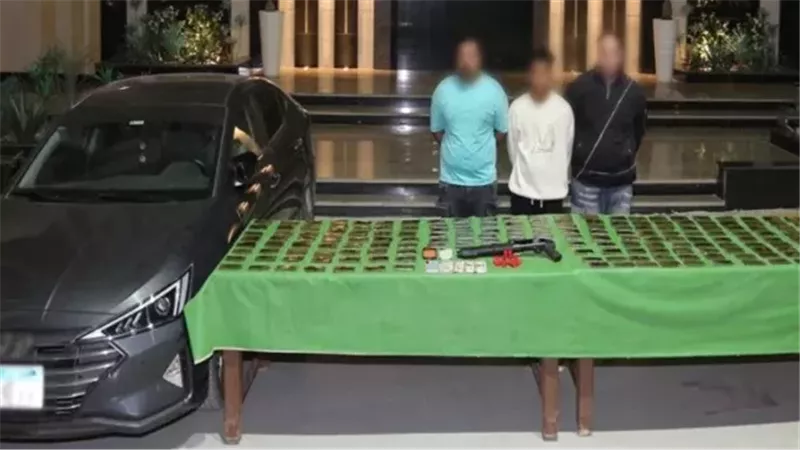 المتهمين