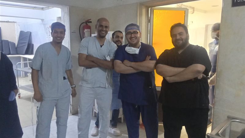 الفريق الطبى