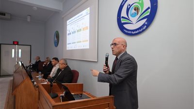 الصرف الصحي بالإسكندرية تبحث تأثير الصرف الصناعي وتستعرض أنظمة المراقبة الذكية