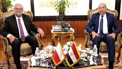 الحفني: تقديم كافة التسهيلات لزيادة الحركة السياحية الوافدة من بولندا إلى المقاصد المصرية