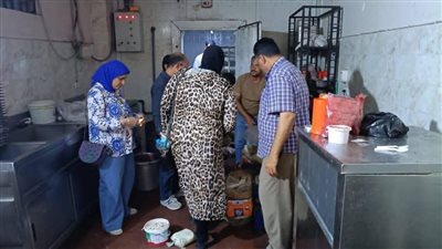 ضبط مصنع غير مرخص لإنتاج الألبان والتحفظ على 285 كيلو مواد غذائية بالسويس