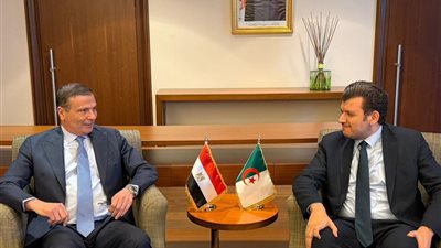 وزير الزراعة يبحث مع نظيره الجزائري تعزيز التعاون المشترك وتحقيق الأمن الغذائي