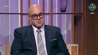 عمرو غنيم: دلع الأجداد للأحفاد تعويض عن قسوة التربية في الماضي