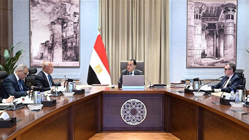 خلال الاجتماع 
