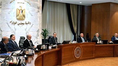 مجلس الوزراء يُوافق على استمرار تطبيق نظام العمل عن بُعد يوم الأحد من كل أسبوع خلال شهر يونيو 