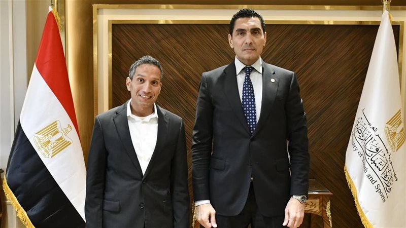 وزير الشباب والرياضة