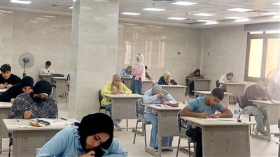 101 طالب يؤدون الامتحانات بتجارة دولية في جامعة الإسماعيلية الأهلية