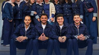 «Denim 360» يحول الجينز القديم إلى منتجات شبابية عصرية ..
