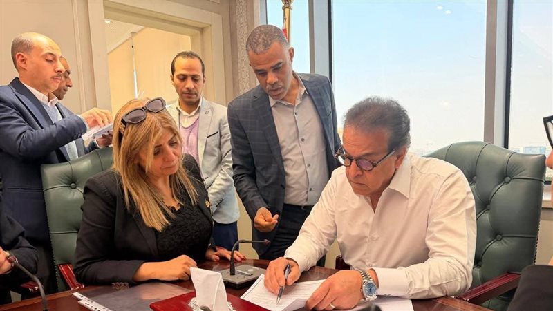 وزير الصحة وأميرة
