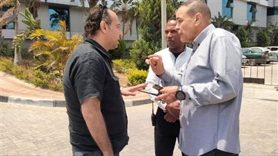 جولة ميدانية بالمجمع الطبي لتعزيز الانضباط الأمني وجاهزية التأمين الصحي 