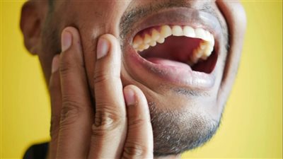 فمك يخبرك بالحقيقة… هل تعاني نقص فيتامين «بي 12»؟اليكي التفاصيل 