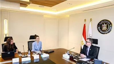 وزير التخطيط يبحث مع مِيغا تعزيز التمويل وضمان الاستثمار لمشروعات مصر القومية