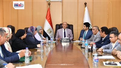 السكرتير العام للفيوم يترأس اجتماع لجنة حصر المنشآت والكيانات غير المرخصة ​
