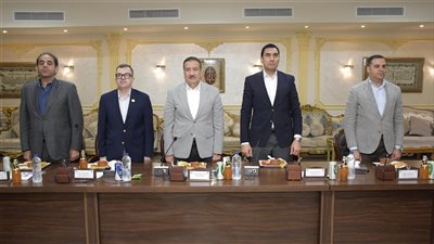 وزيرا الشباب والتخطيط ومحافظ بورسعيد يعقدون اجتماعاً موسعاً لمتابعة المشروعات 