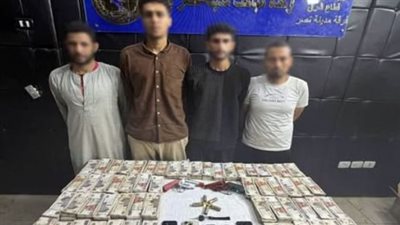 بـ 5 هواتف وفردين خرطوش.. سقوط عصابة خدمة عملاء البنوك المزيفة بالقاهرة