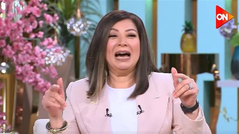 الفنانة انتصار