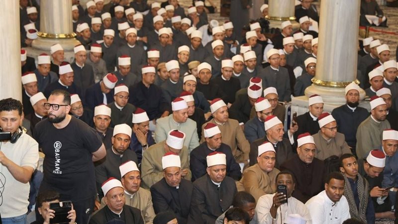 ضيوف الملتقى بمسجد
