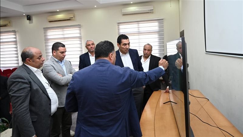 وزير الشباب والرياضة