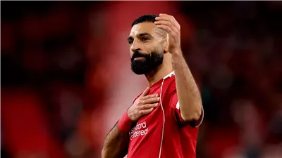 عقبة واحدة تفصل محمد صلاح عن البقاء في ليفربول بعد إقالة سلوت