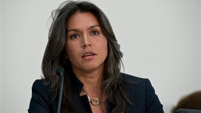 تولسي جابارد تستقيل من منصبها كمديرة للاستخبارات الوطنية الأمريكية 