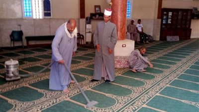 استعدادا لعيد الأضحى..أوقاف سوهاج تطلق حملة نظافة مكبرة بالمساجد والساحات  