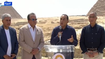 مؤتمر صحفي لرئيس الوزراء خلال جولته لافتتاح وتفقد عدد من المشروعات بالجيزة
