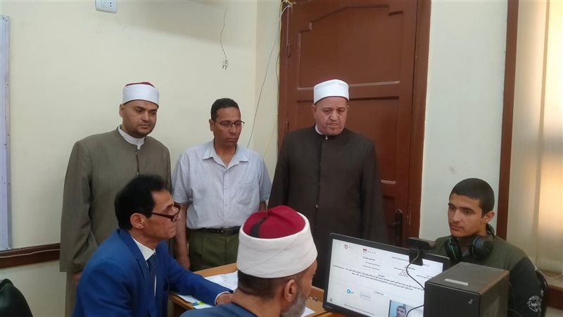 متابعة امتحانات القراءات