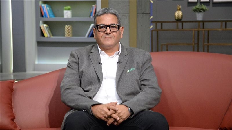 الكاتب الصحفي محمد