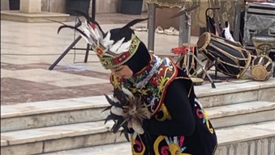 «عيد أضحى عالمي».. عرض أزياء إندونيسي في متحف الفن الإسلامي  