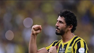بعد نهاية مشواره مع نيوم.. أحمد حجازي على أعتاب العودة إلى الاتحاد