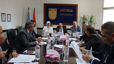 لدعم الاستثمار والابتكار.. جامعة الإسكندرية تعقد اجتماع للمجلس الأعلى للشركات 