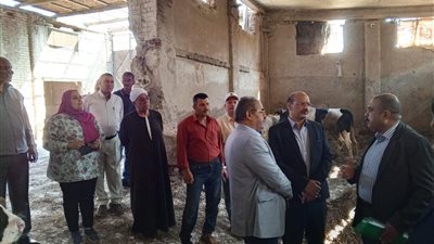  رئيس الإصلاح الزراعي يتفقد مشروعات الإنتاج الحيواني وتوريد القمح بالشرقية