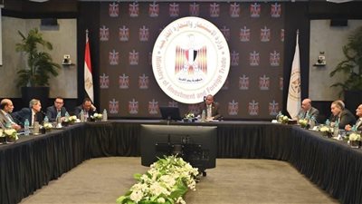 وزير الاستثمار يبحث مع الغرف التجارية تعزيز الصادرات المصرية