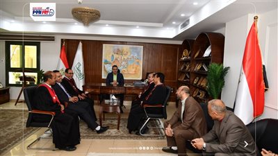 محافظ الفيوم يستقبل وفد الكنيسة الإنجيلية للتهنئة بعيد الأضحى المبارك