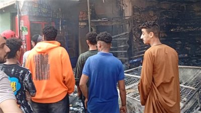 السيطرة على حريق شب في مخزن ألومنيوم بالخصوص دون إصابات