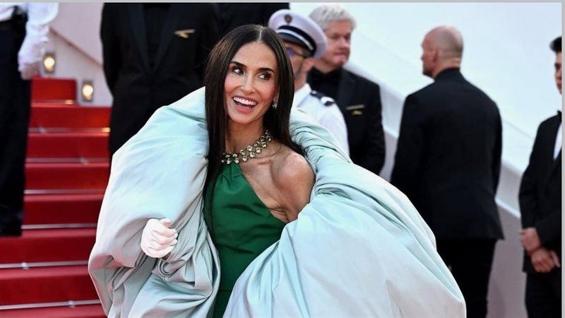 ديمي مور 