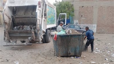 حي الجناين بالسويس يرفع درجة الاستعداد ويكثف حملات النظافة استعدادا للعيد