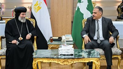 محافظ الشرقية يستقبل أسقف ميت غمر ودقادوس وبلاد الشرقية والوفد الكنسي 