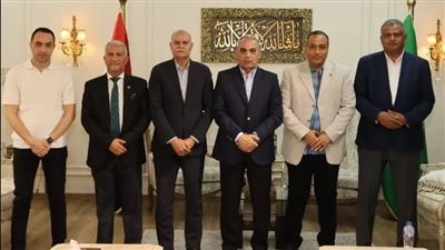 بعد لقاء المحافظ.. استمرار لجنة إدارة الإسماعيلي وتراجعها عن الاستقالة 