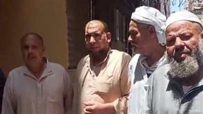 9 سنوات معاناة.. أهالي قرية بالبحيرة يستغيثون لافتتاح مستشفى مغلق وإنهاء رحلة السلالم