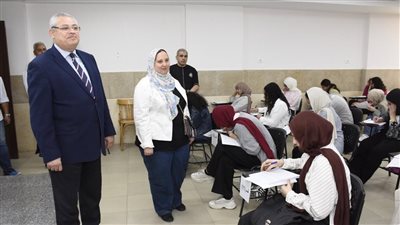 نائب عين شمس يؤكد على الإنتهاء من أعمال الكنترولات وإعلان نتائج الامتحانات