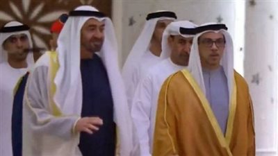 رئيس الإمارات يؤدي صلاة عيد الأضحى في جامع الشيخ زايد الكبير