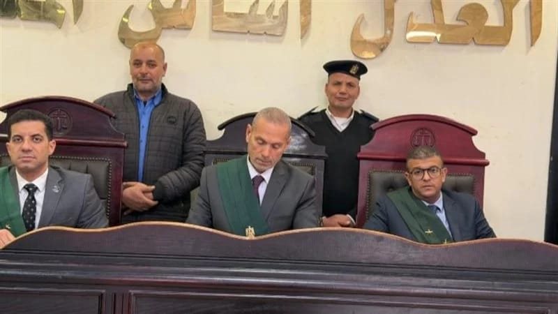 مفاجأة تهز المحكمة..
