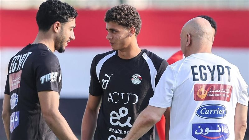 حسام حسن واللاعبين