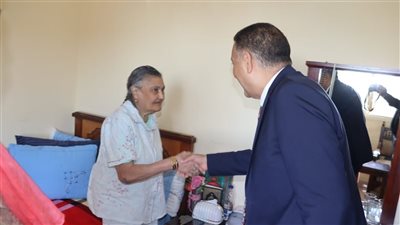 محافظ القليوبية يشارك نزيلات دار الصديق للمسنات بالعبور فرحة عيد الأضحى