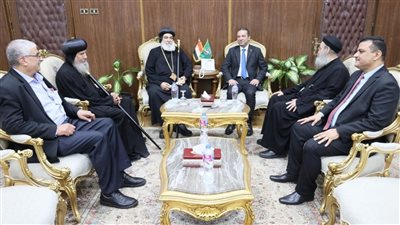 محافظ المنوفية يستقبل نيافة الأنبا بنيامين والوفد المرافق له