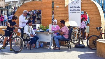 الرعاية الصحية: استمرار انتشار الفرق الطبية بالمحافظات لتقديم الفحوصات الطبية